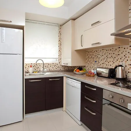 Aparthotel The &