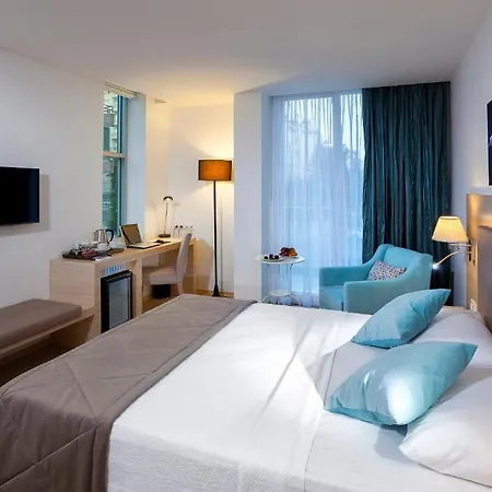 Apart-hotel The &