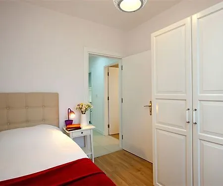 Apart-hotel The &