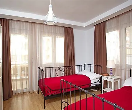 Apart-hotel The & 3*